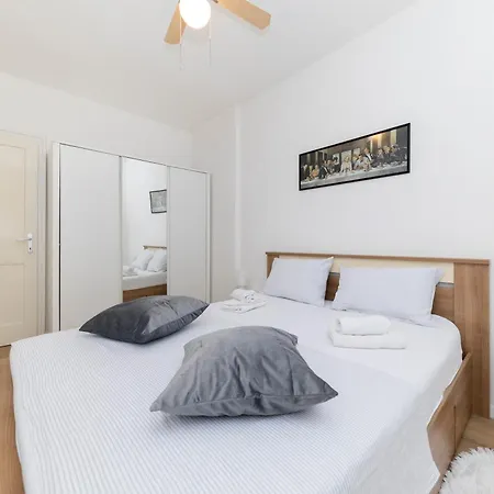 Appartement Friends By Belmont Realty *