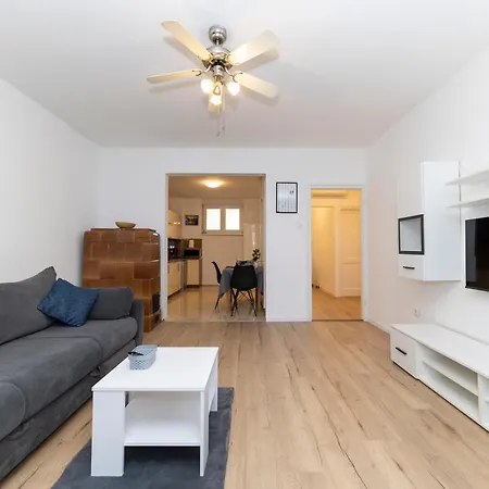 Friends Apartamento Zadar